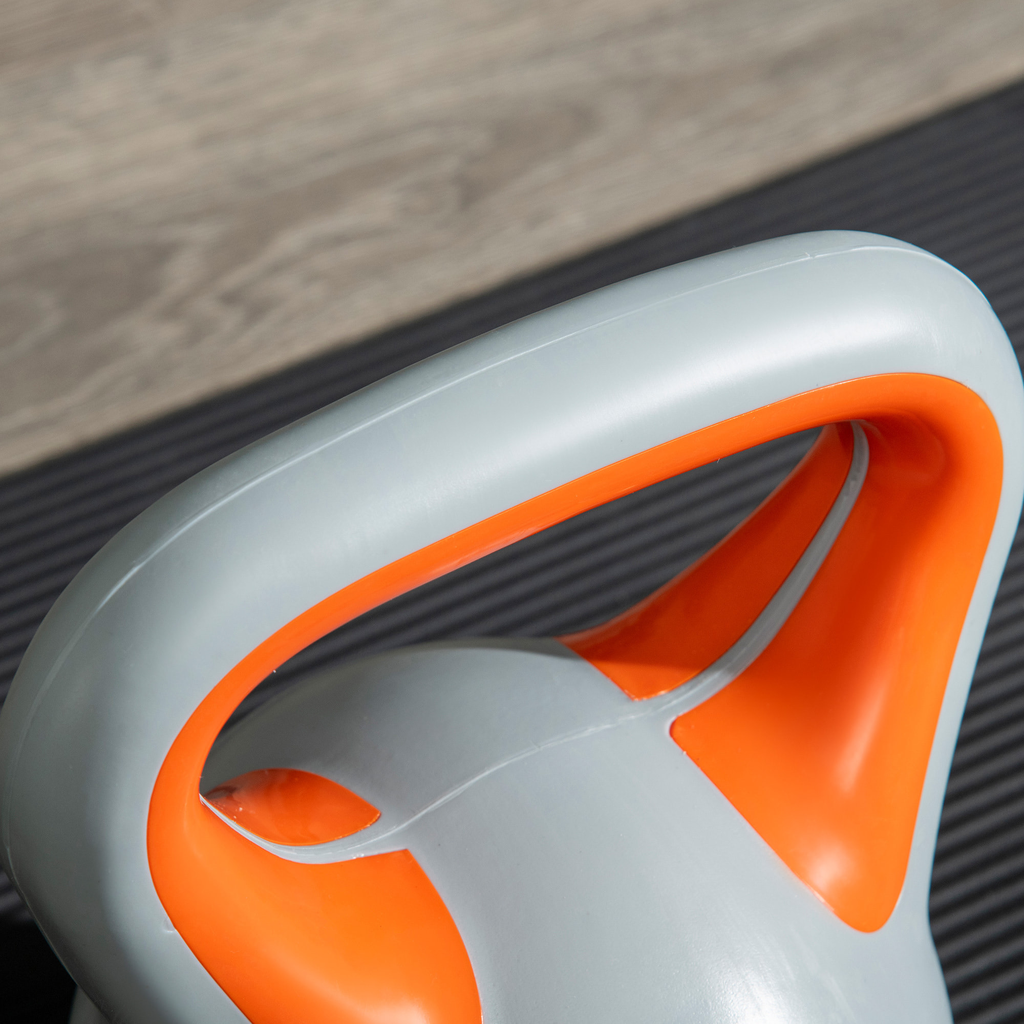 Kettlebell 8 Kg - haltère boule - poignée ergonomique - PU gris orange
