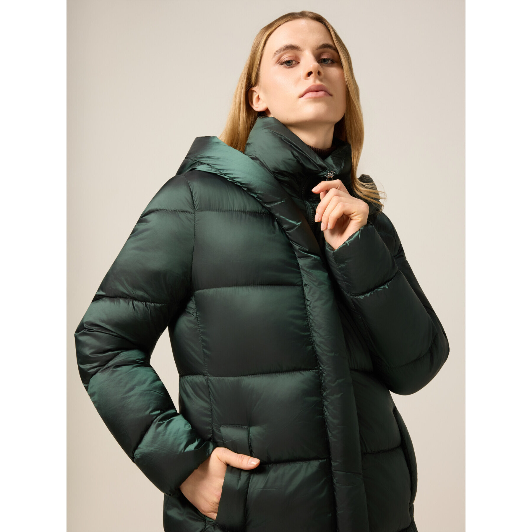 Oltre - Plumífero largo de nylon con capucha - Verde