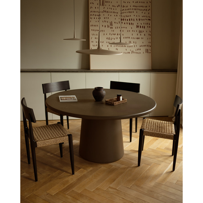 Table de salle à manger ronde en microciment ton marron en différentes tailles