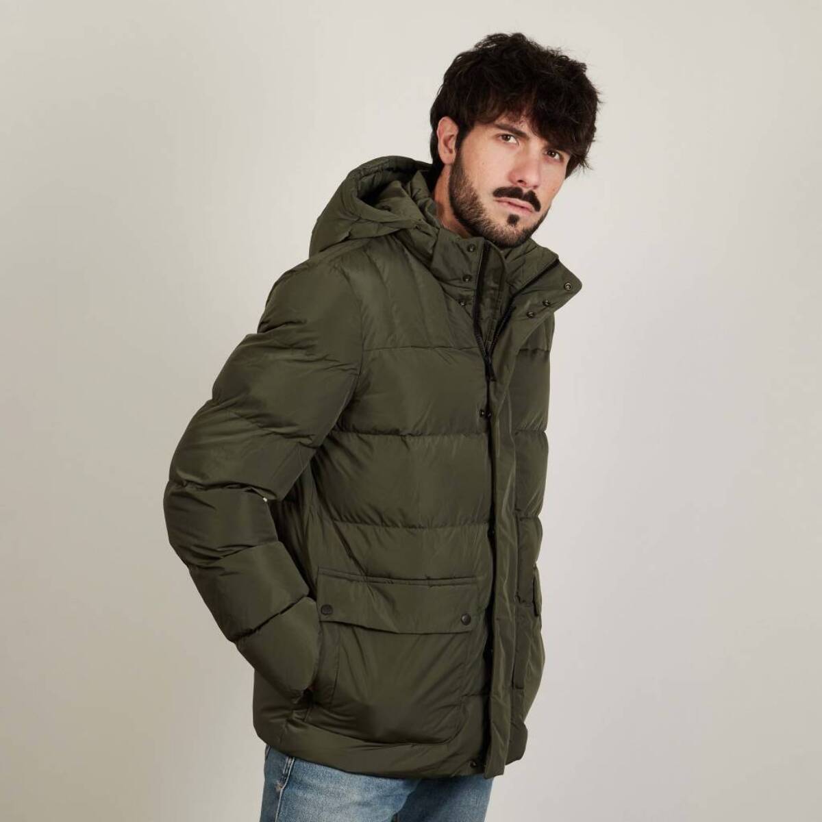 Abrigos Hombre de la marca GEOX  modelo MHILSTONE SHORT JKT VERDE