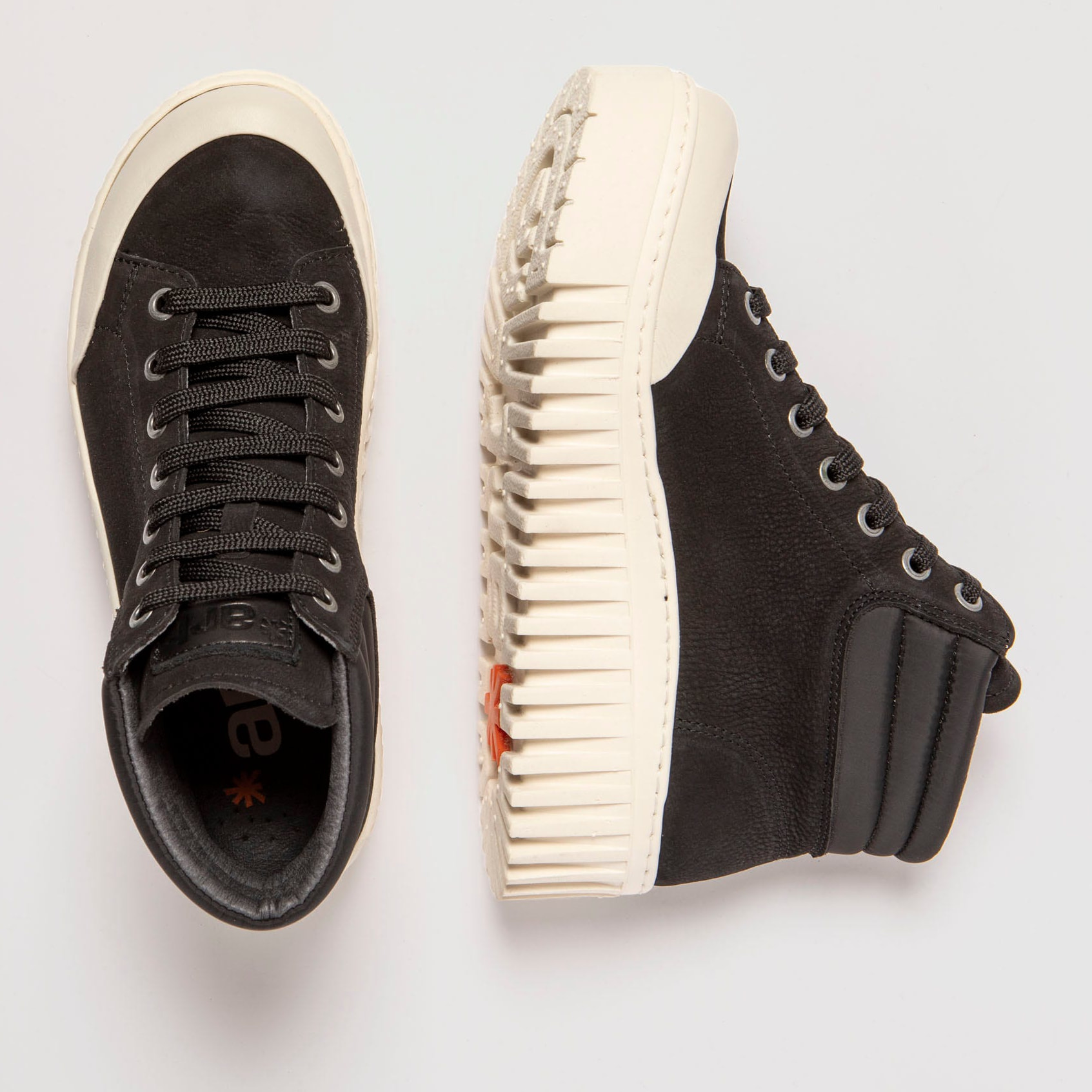 Botines 1532 NOBUCK-W BLACK-CREAM/BRIGHTON color Black-cream