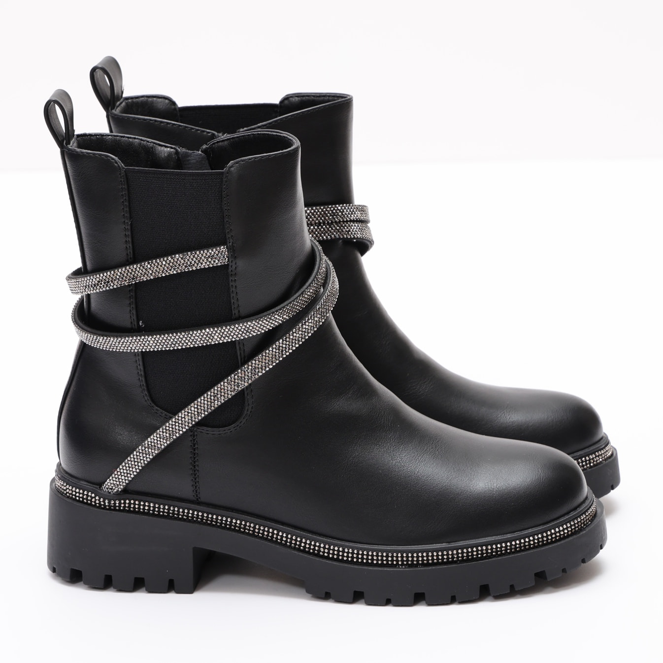 Stivaletti in simil pelle con applicazioni argentate