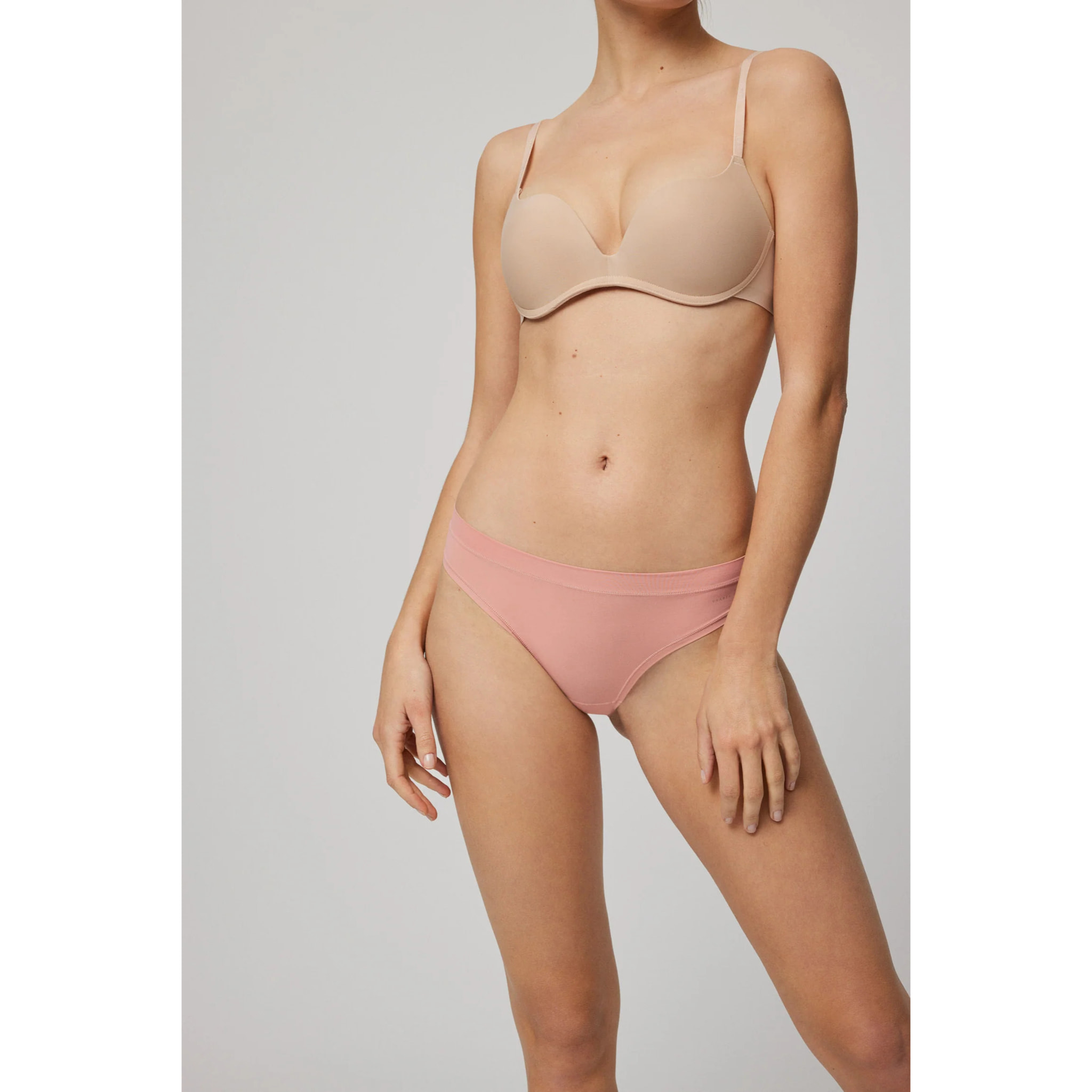 Slip Mini Adapt con bordo bianco invisibile