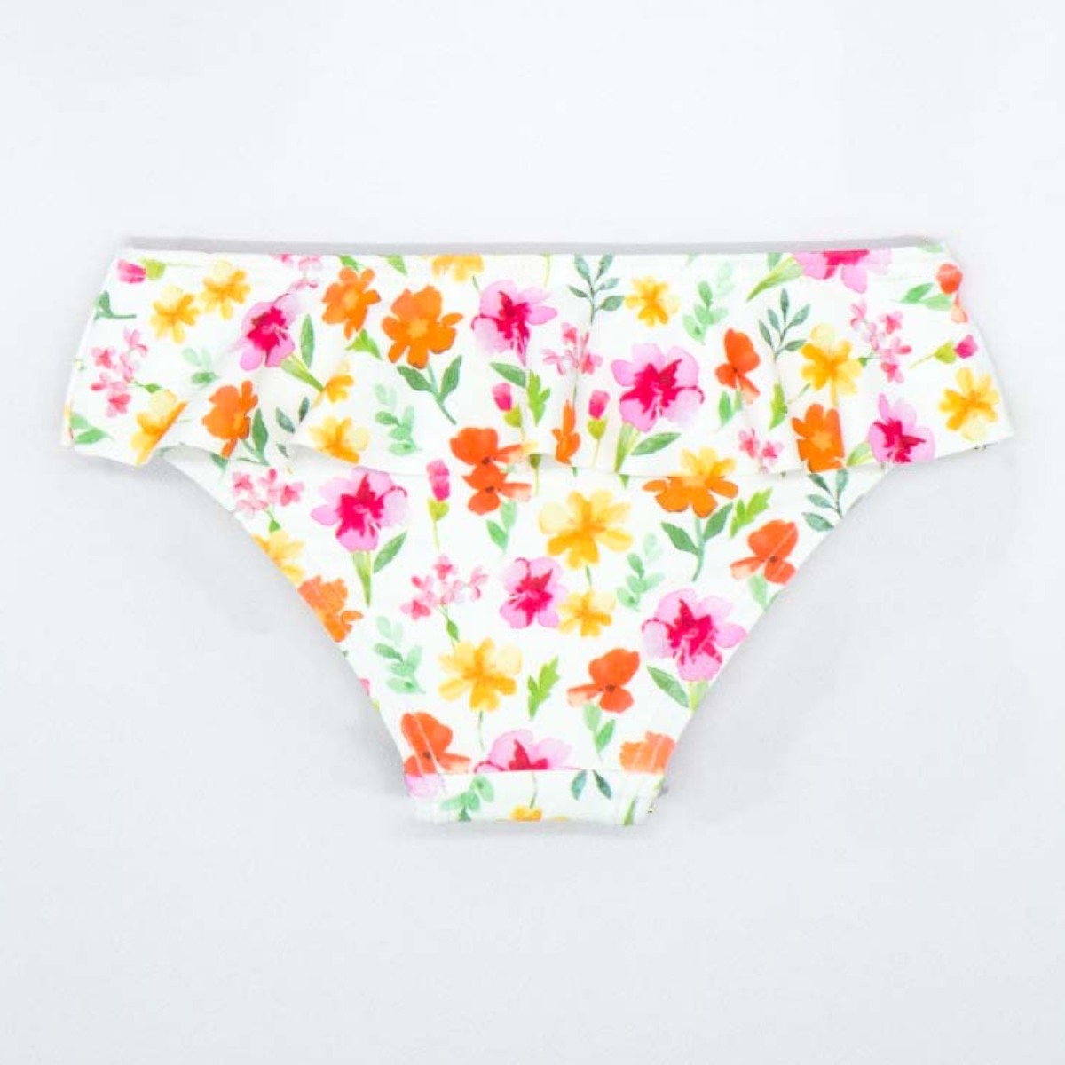 CULETÍN FLORES MULTICOLOR CON LAZO BLANCO