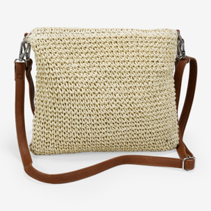 Bolso con solapa beige en esparto