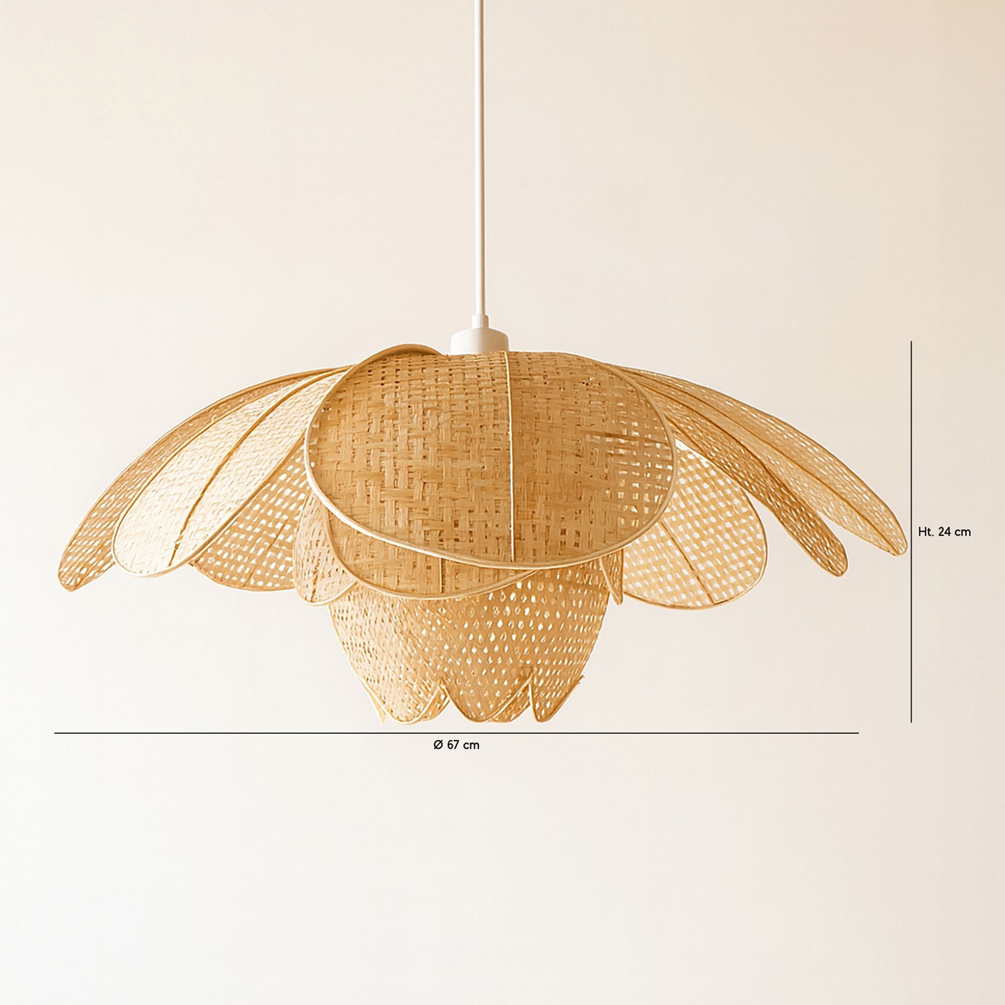 Suspension aérienne en forme de fleur en bambou d67cm PEONIA