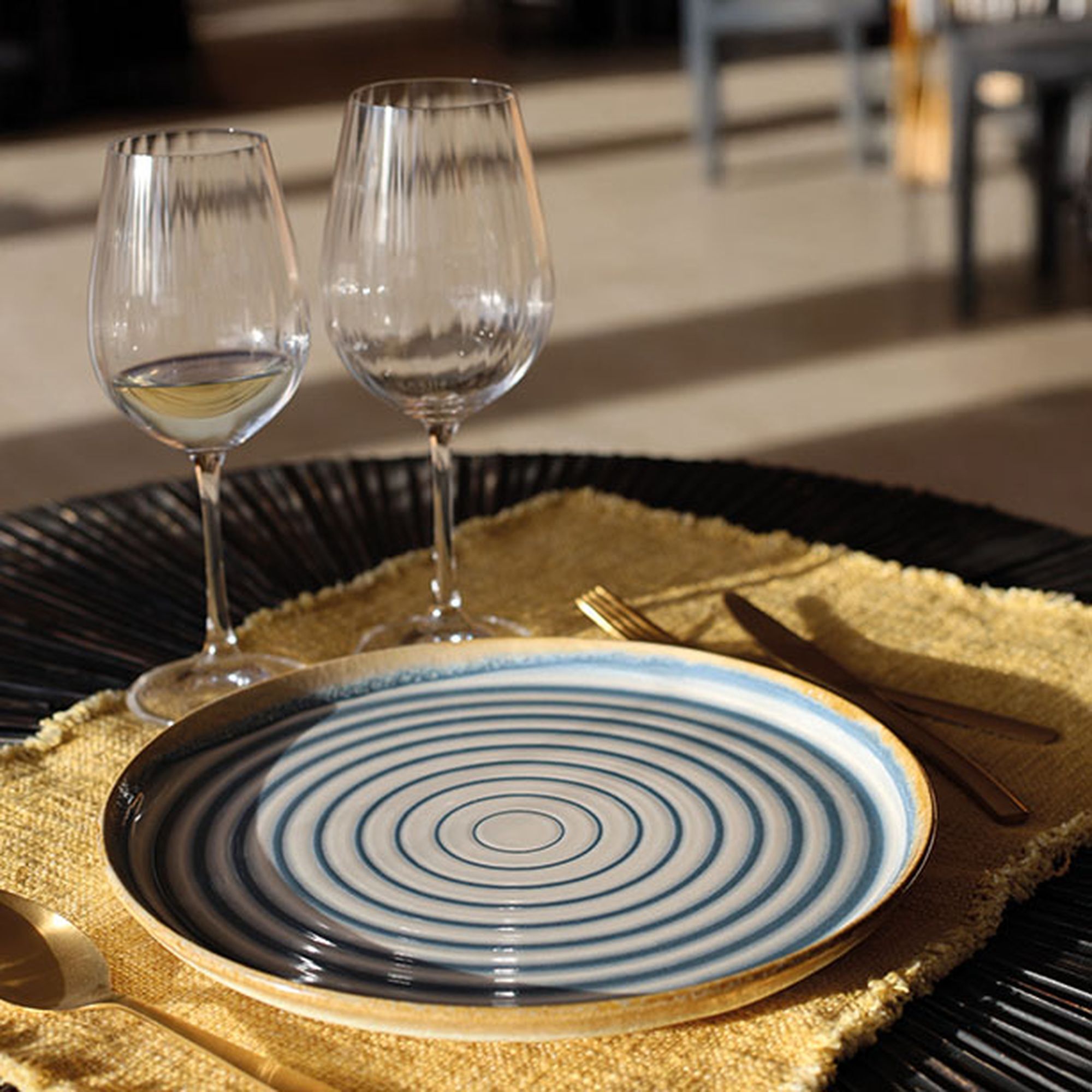 Lot de 6 assiettes plates spirale 27cm en faience bleu et beige SPIRALE