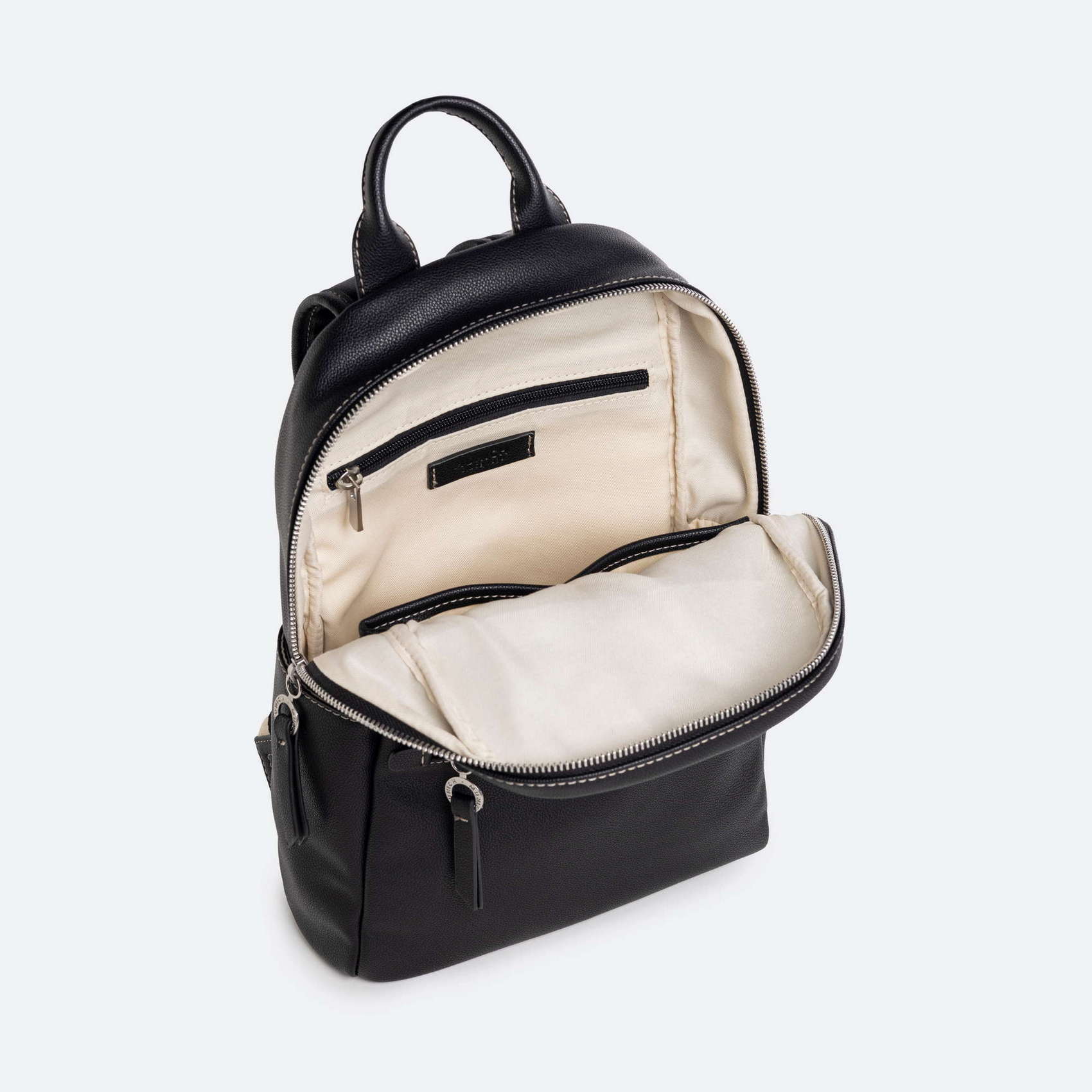 ESSENTIALS BACKPACK BLACK