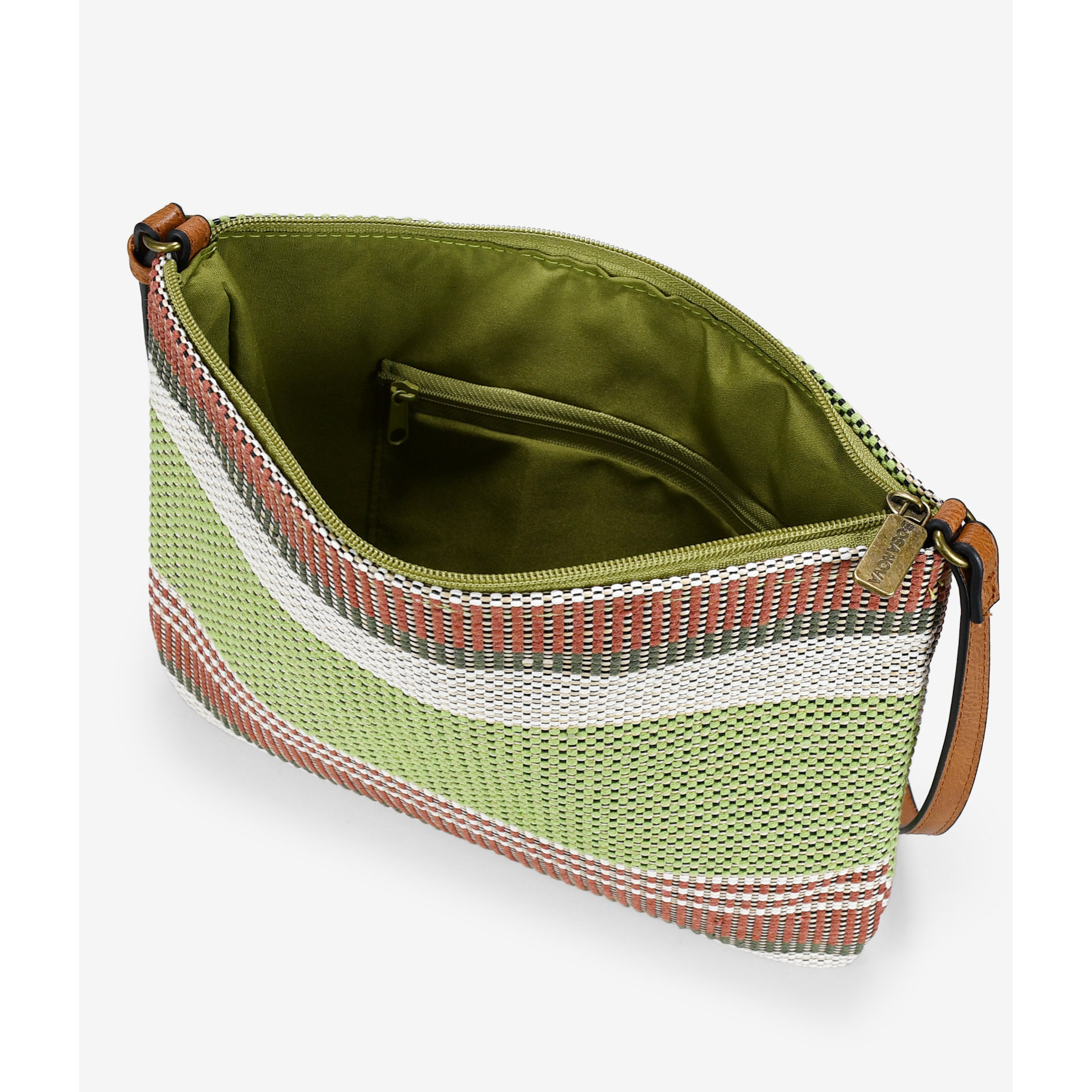 Bolso de rafia verde tipo bandolera