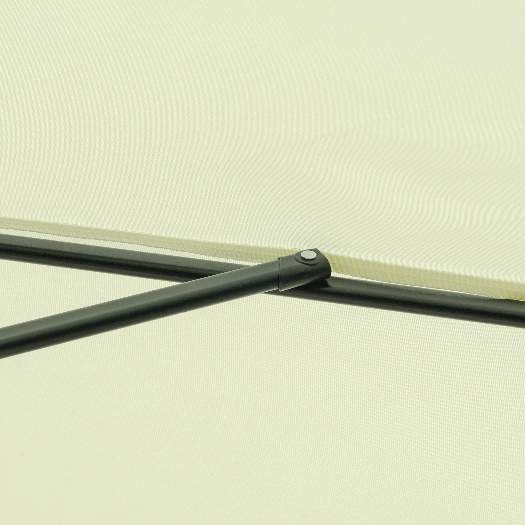 Parasol de jardin inclinable protection UV50+ polyester beige