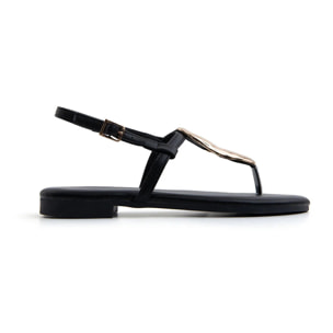 Sandalo infradito con maxi accessorio gold - NERO