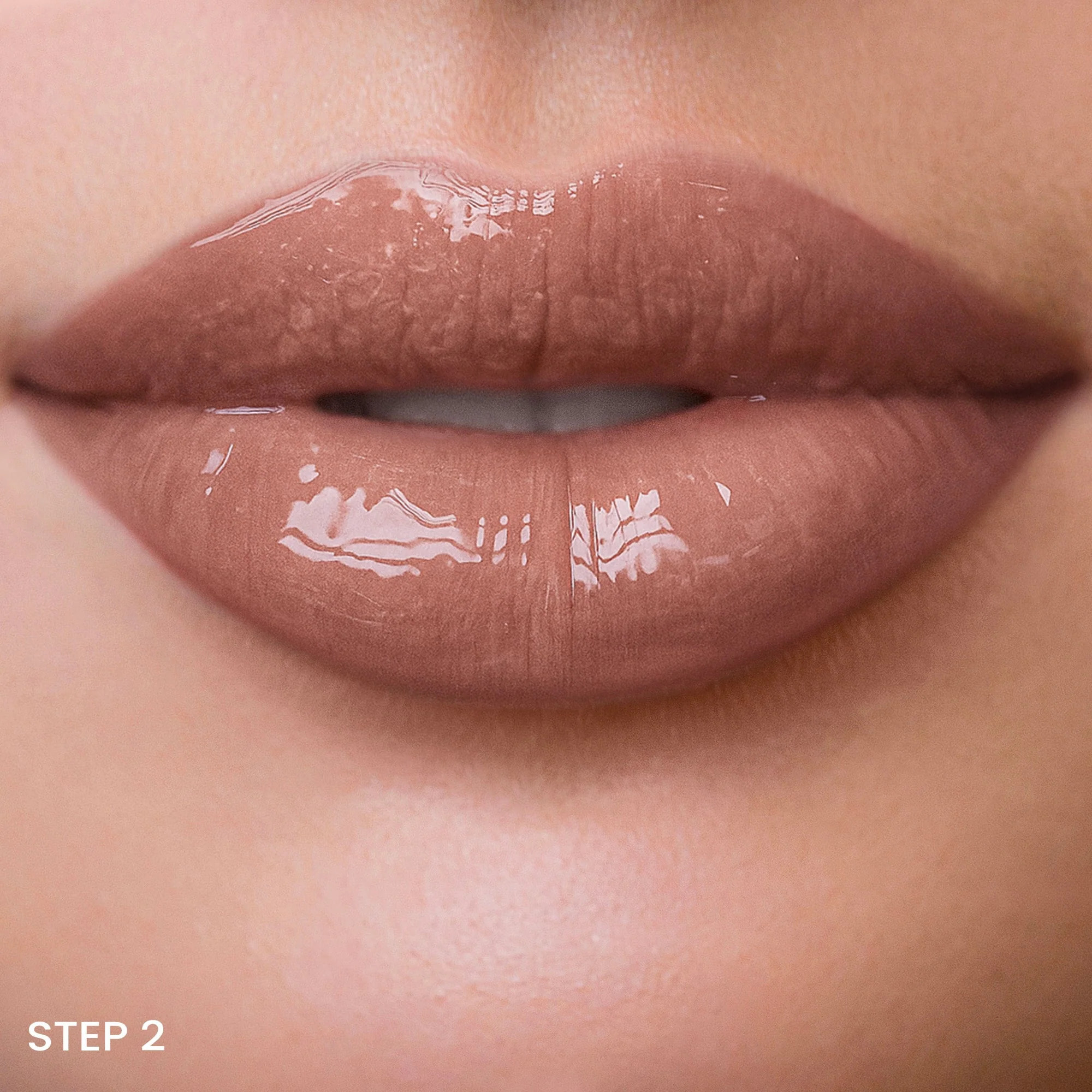 EXTRA DURABLE LIP DUO - LIQUID LIPSTICK + LIP GLOSS Rossetto liquido lunga durata con gloss lucido