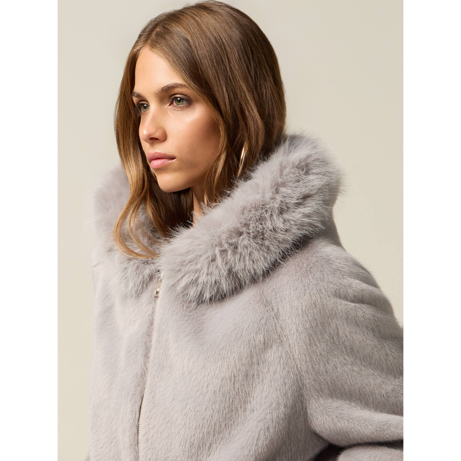 Oltre - Parka corto con capucha - Gris