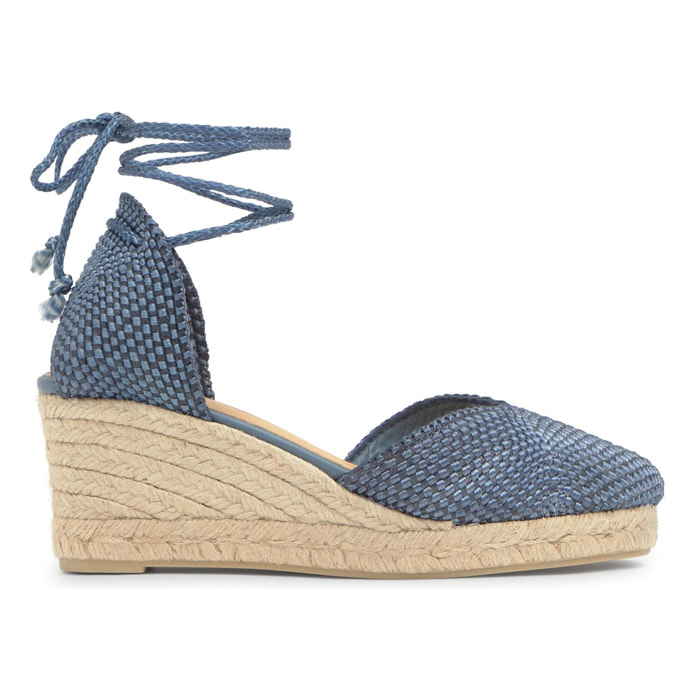 Alpargata Cora cuña de yute con rayón trenzado, cintas y escote en V con hilos metalizados