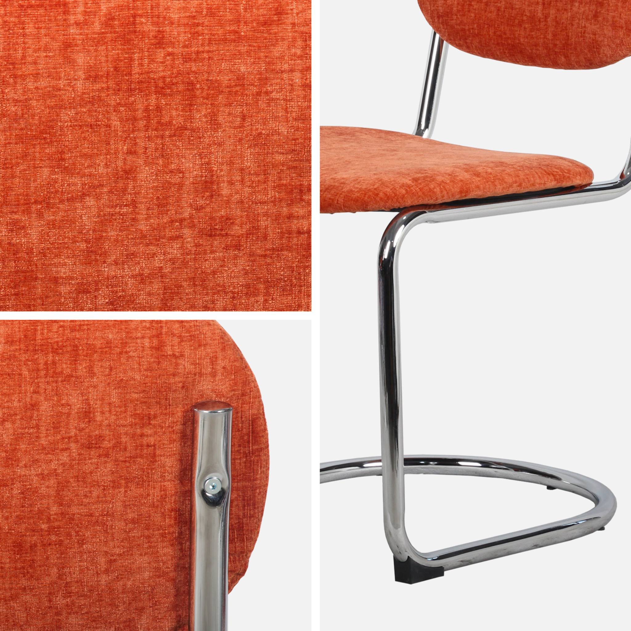 Lot de 2 chaises cantilever arrondie métal. tissu chenille orange et pieds chromés - L 47 x P 54.5 x H 81cm - Maloa
