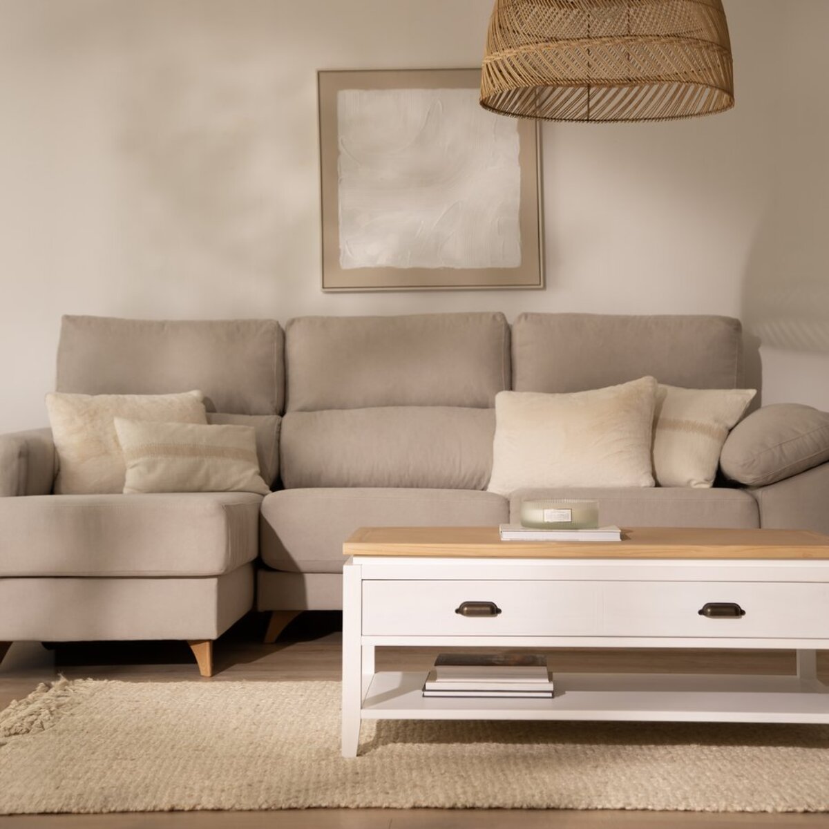 Table basse avec plateau relevable Avelin -bois massif de mindi et placage naturel de mindi-couleur blanc bergen/naturel 110 x 45 x 60 cm