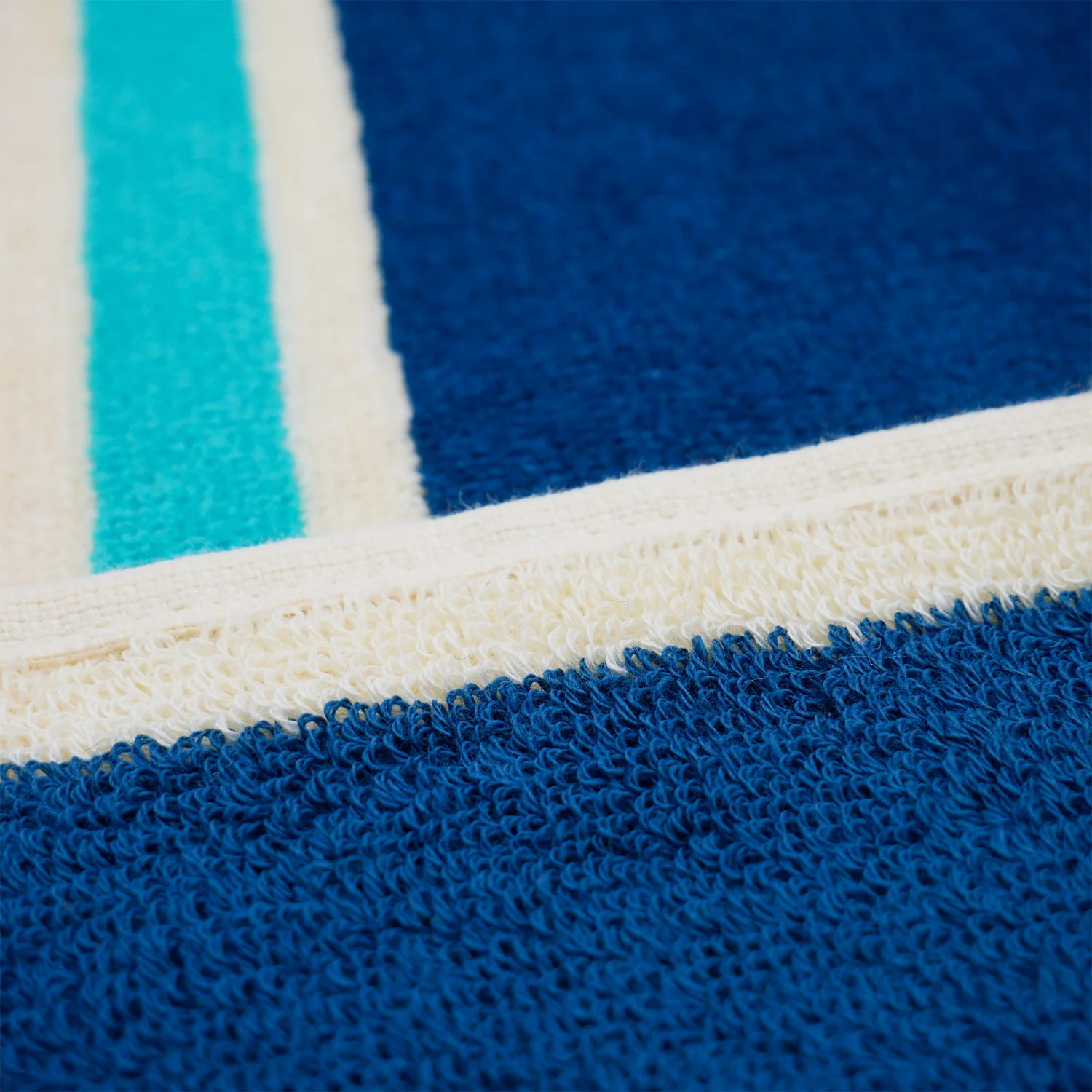 Serviette de plage éponge velours Jacquard Bleu 100x175 470g/m² - Zamora