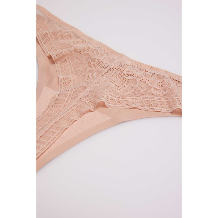 Perizoma invisibile con pizzo beige