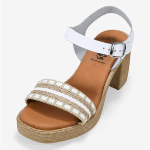 Sandalias de piel blancas con tacón efecto esparto