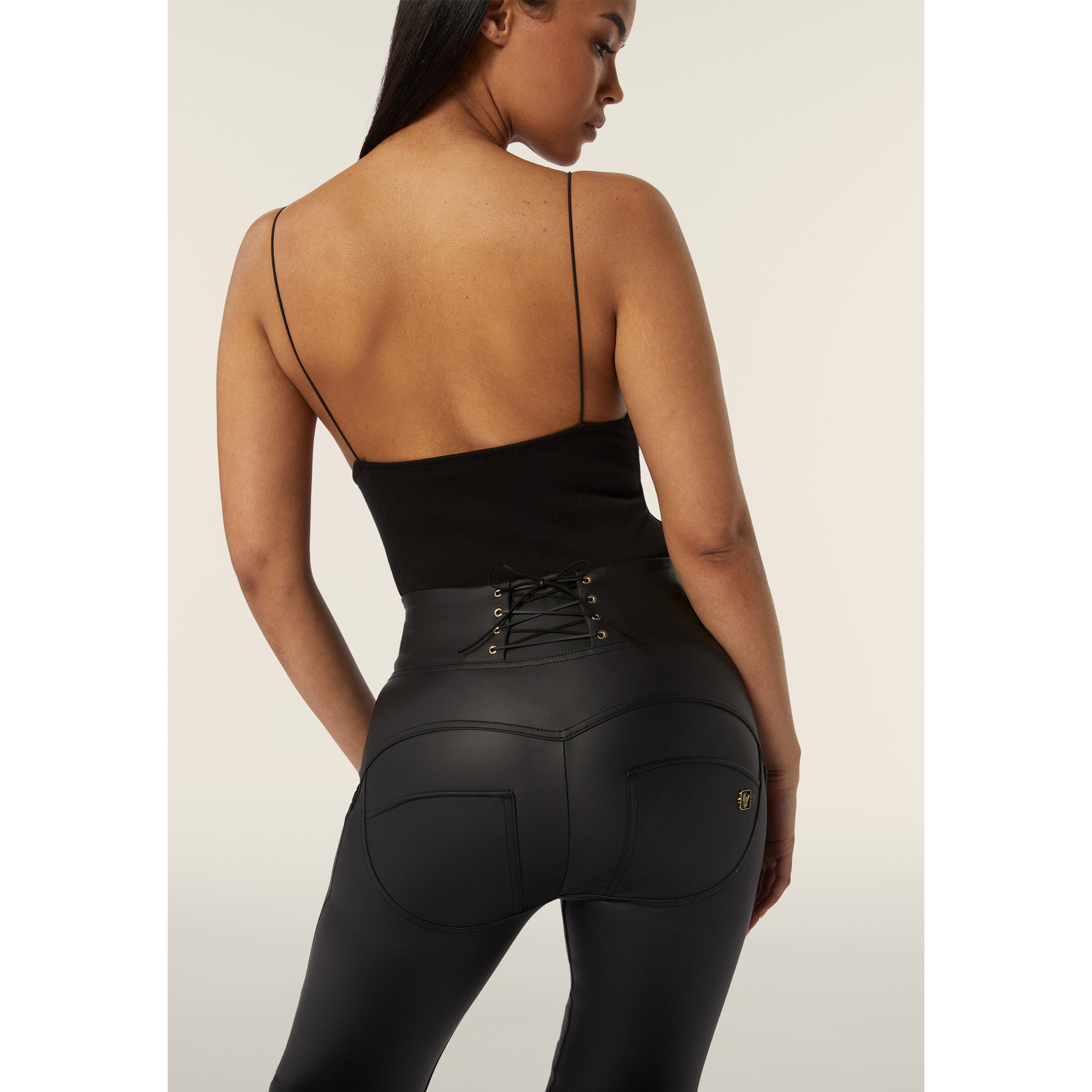 Pantaloni WR.UP® in similpelle con vita alta stile bustier