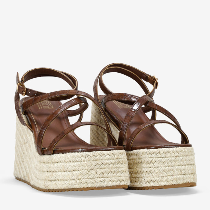 Sandalias de cuña marrones con plataforma de esparto