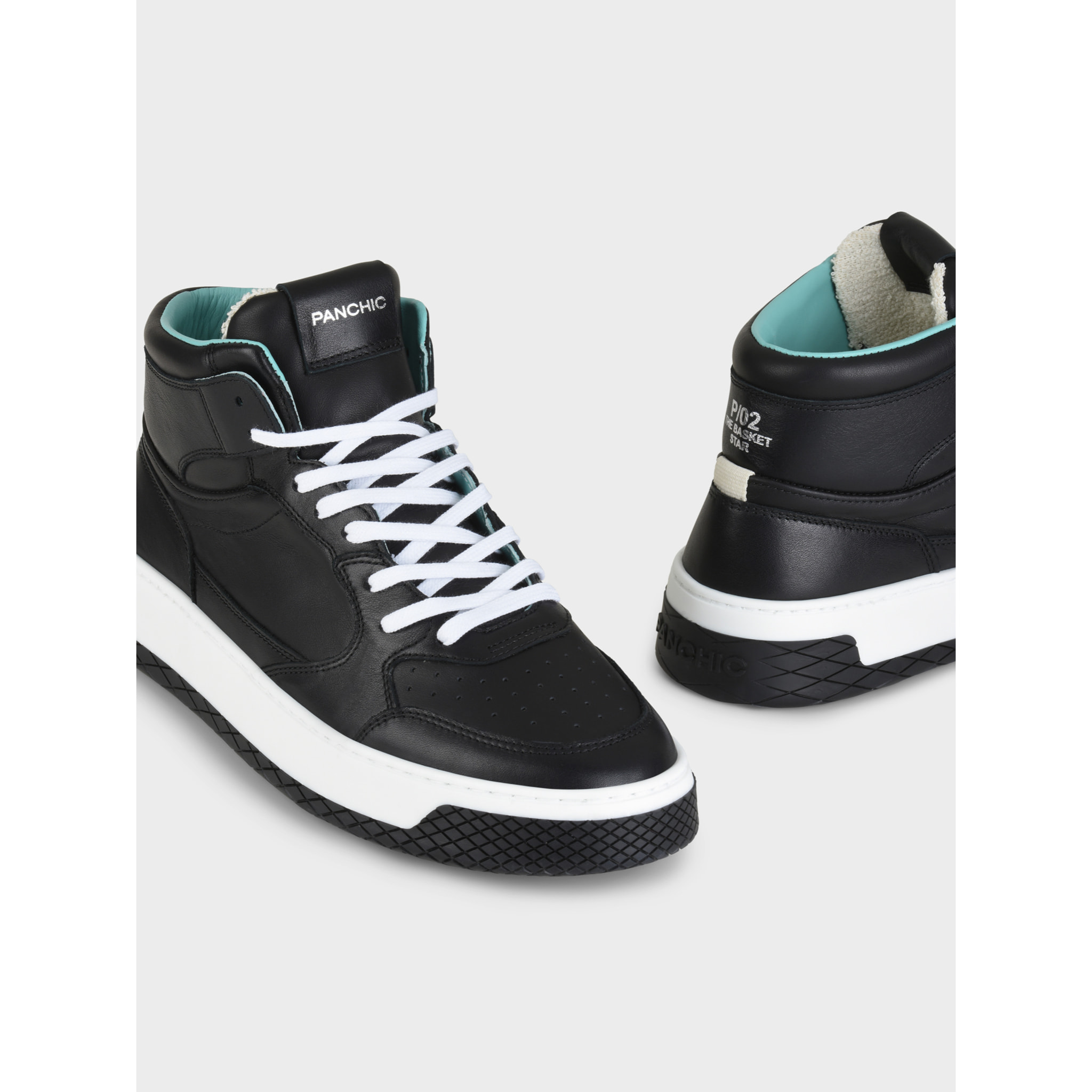 ZAPATILLA MID-TOP HOMBRE P02 DE PIEL NEGRO