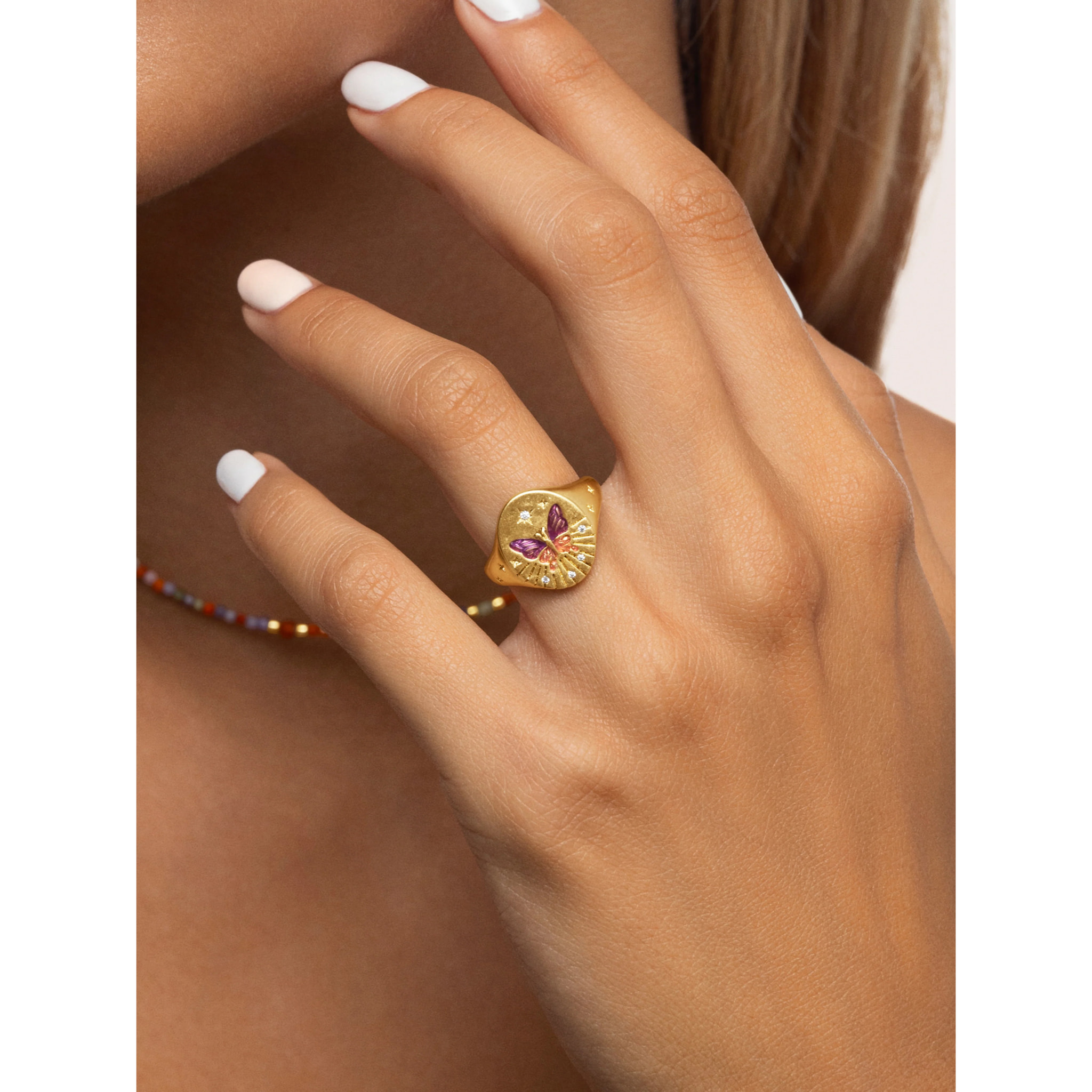 Anillo Sello Butterfly Rose Baño Oro