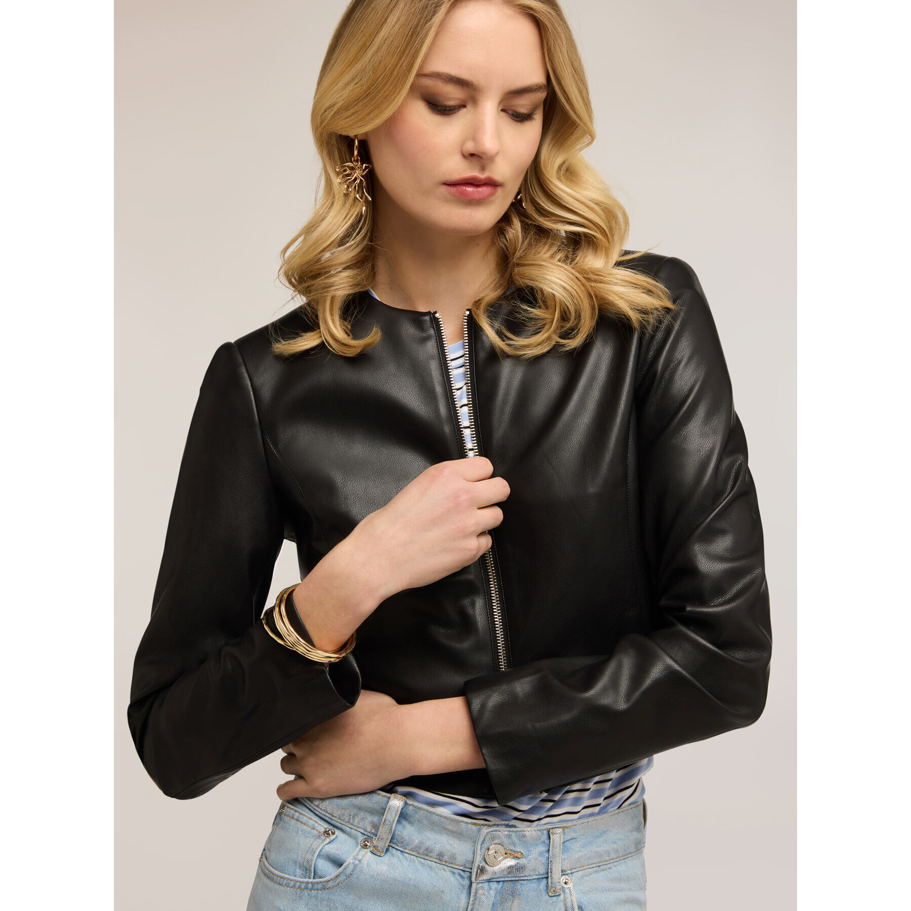 Motivi - Chaqueta corta en tejido revestido - Negro