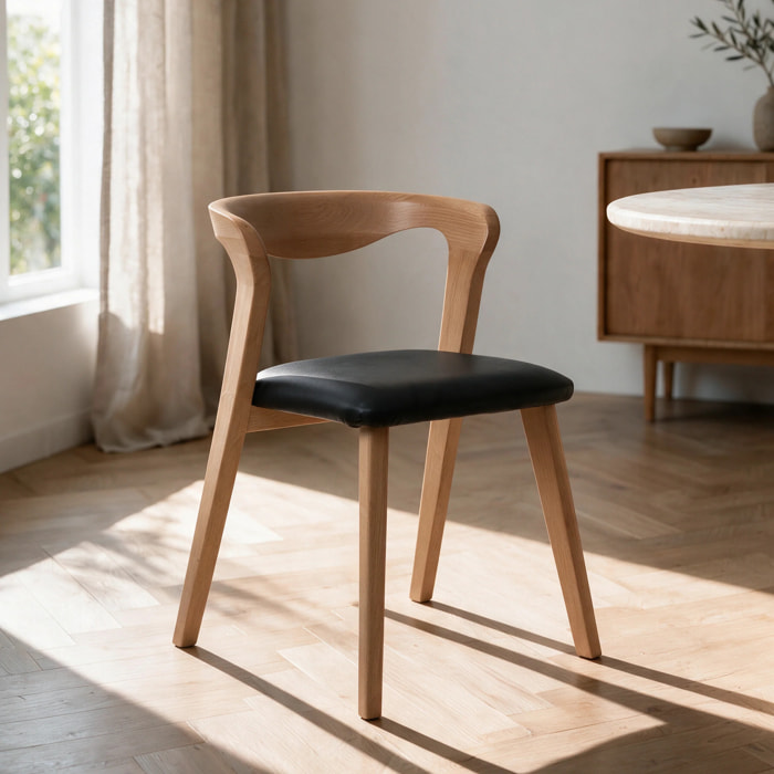Chaise en bois d'hévéa blond et cuir synthétique noir - Vega