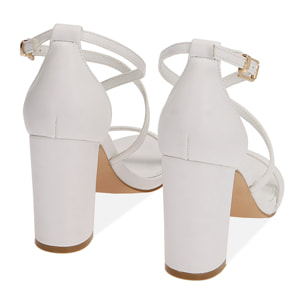 Sandali bianchi con cinturino, tacco 9 cm