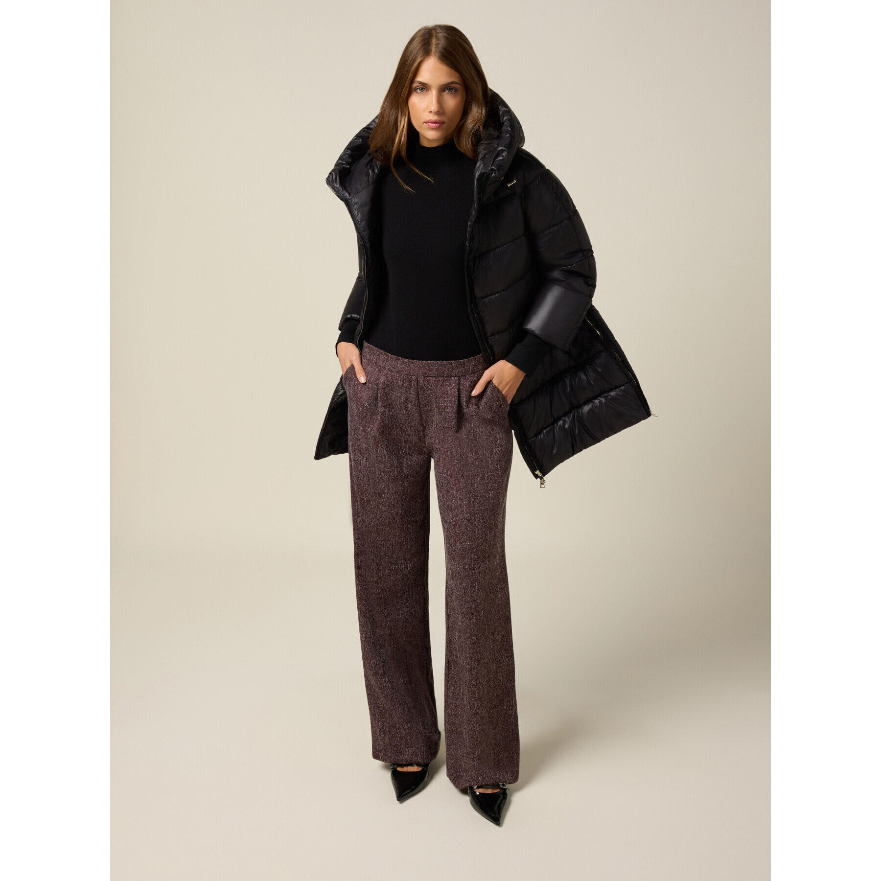 Oltre - Plumífero midi con capucha - Negro