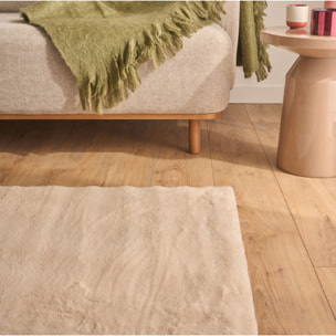 NUBE - Tapis doux et moelleux à poils courts crème