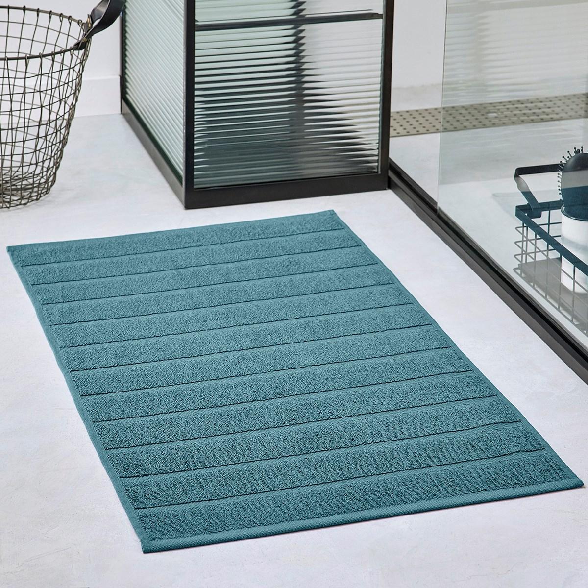 Tapis de bain uni ESSENTIAL bleu