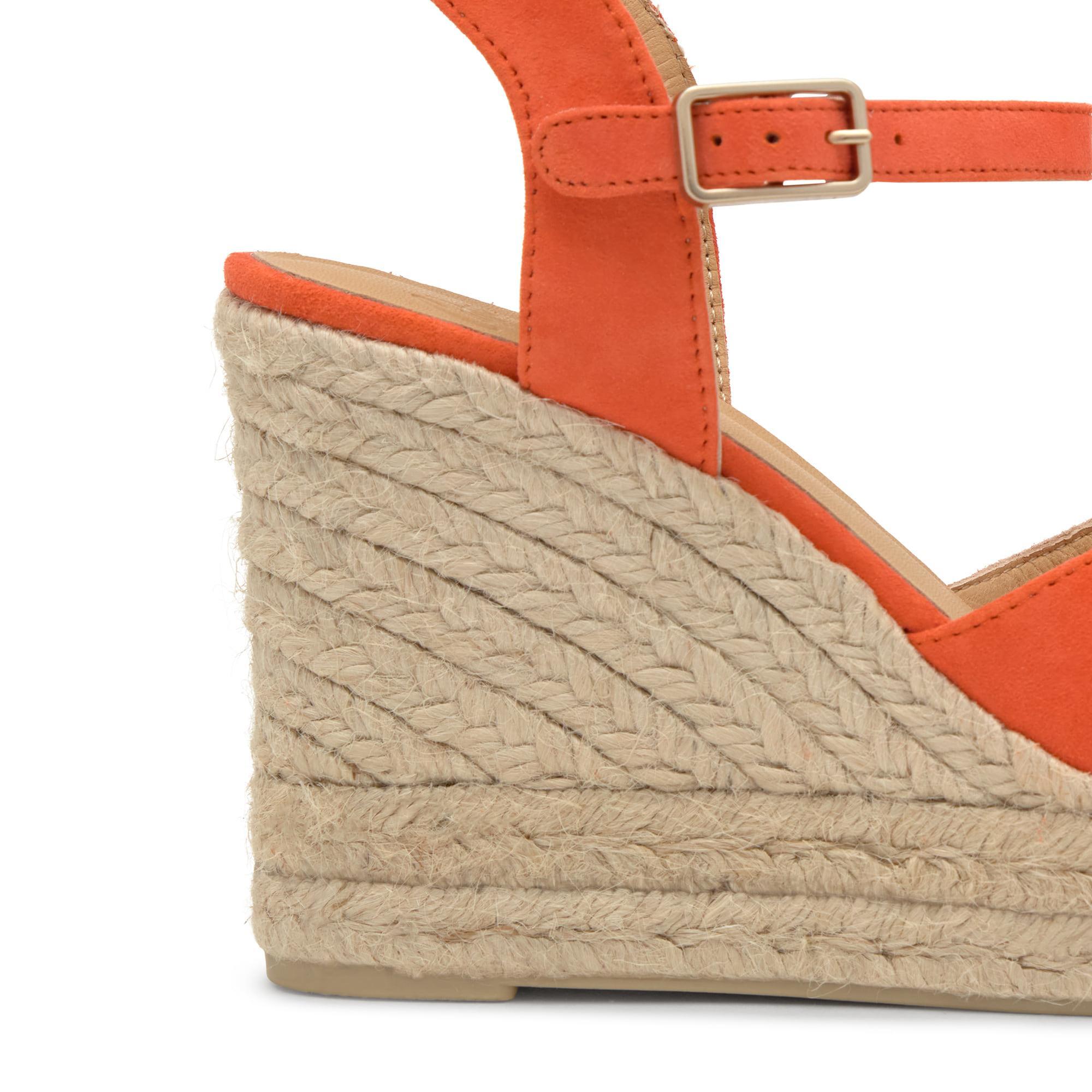 Sandalia de cuña Blaudell en ante con cierre de pulsera