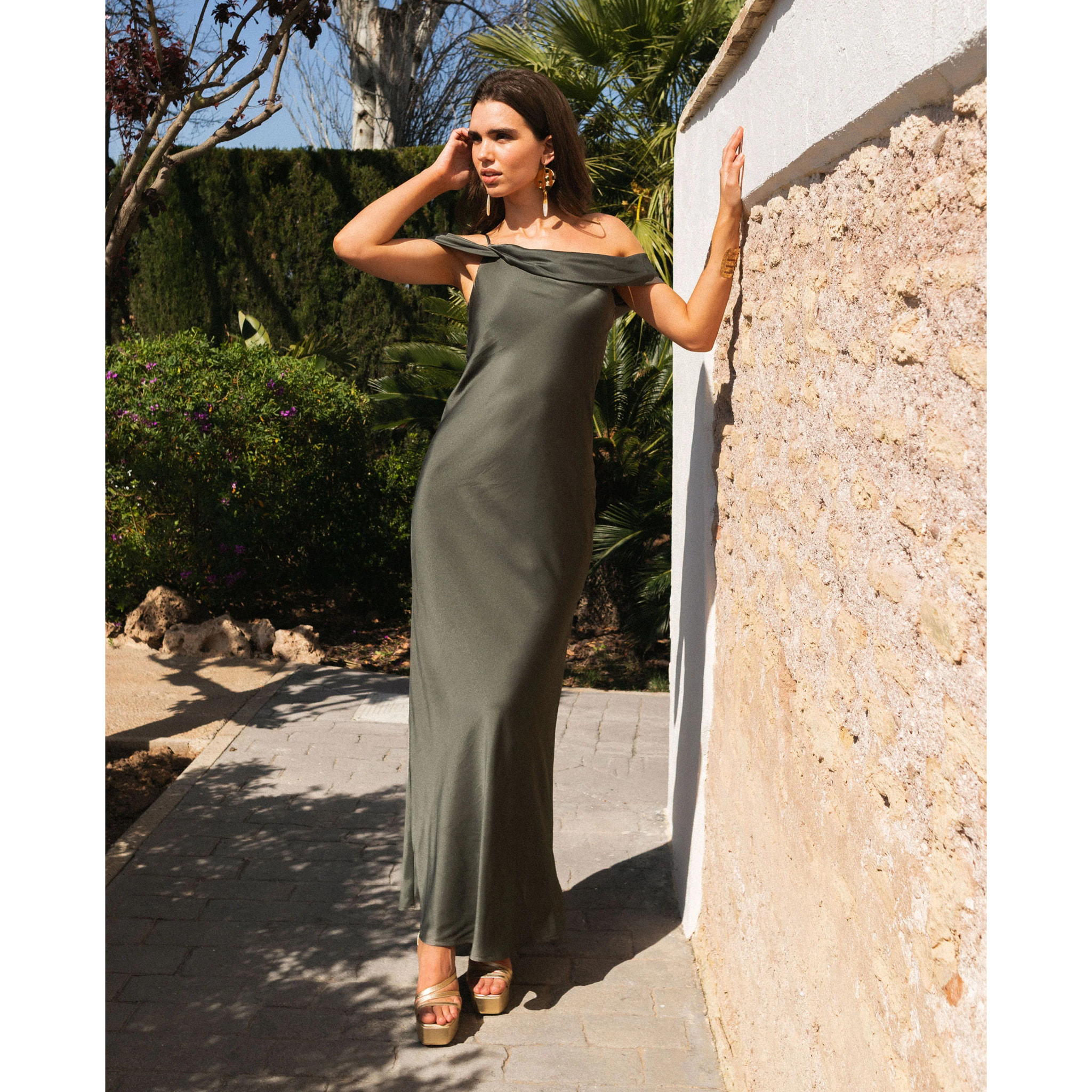 Vestido largo escote drapeado