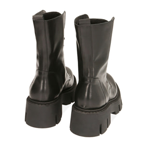 Anfibi neri in pelle, tacco 5,5 cm