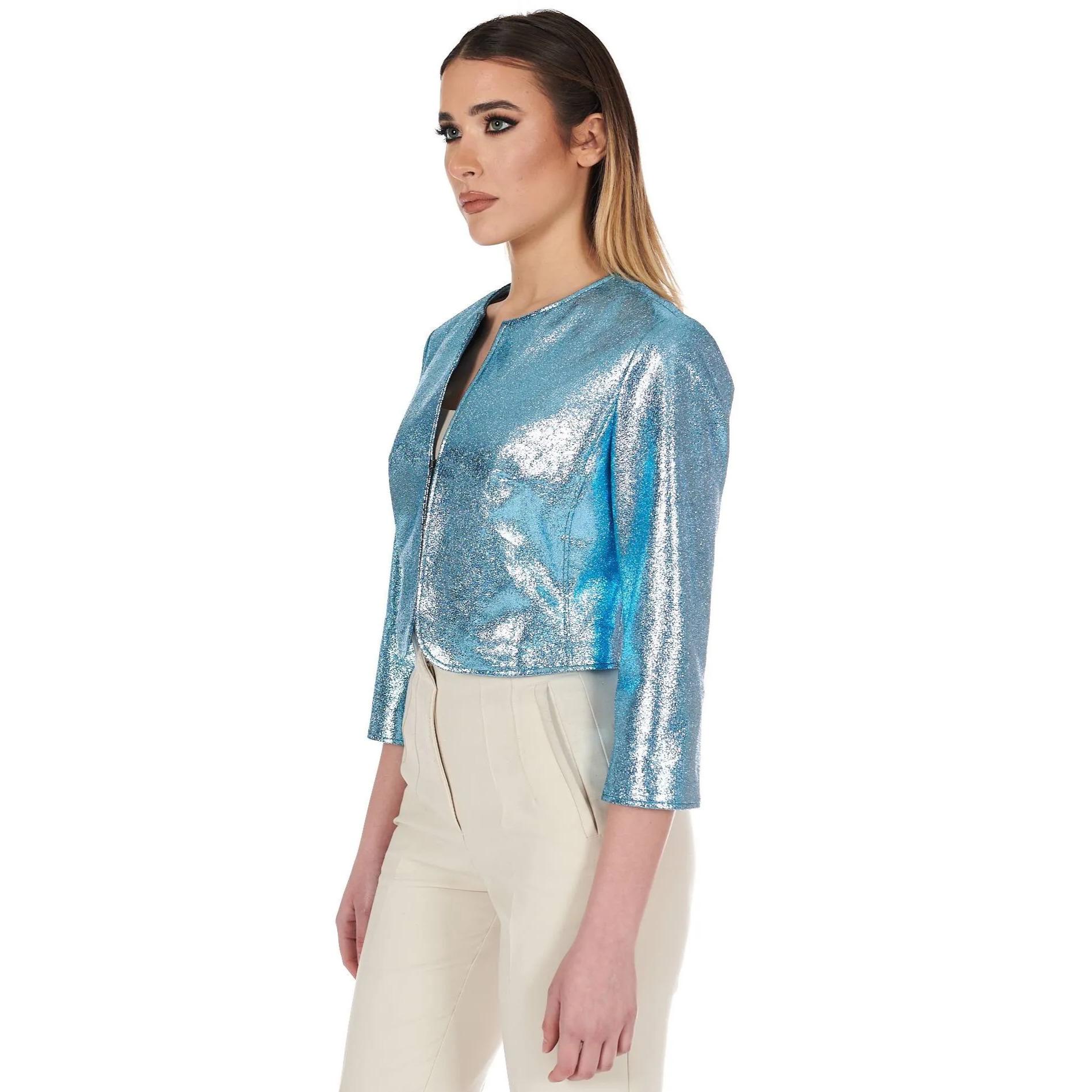 Giacca corta bolero in pelle laminata azzurra girocollo