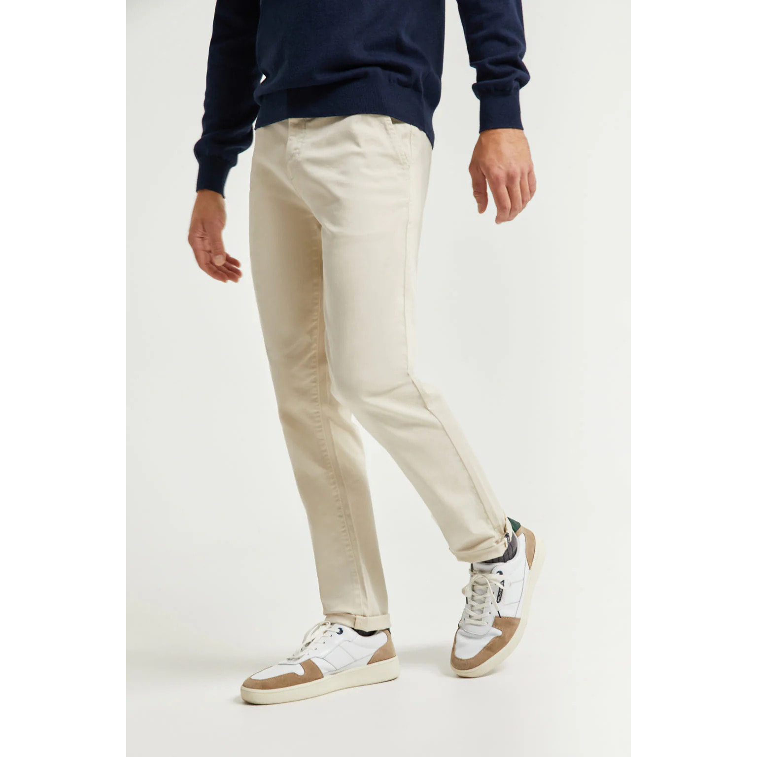 Pantalón chino beige de corte slim con logo Polo Club en bolsillo trasero