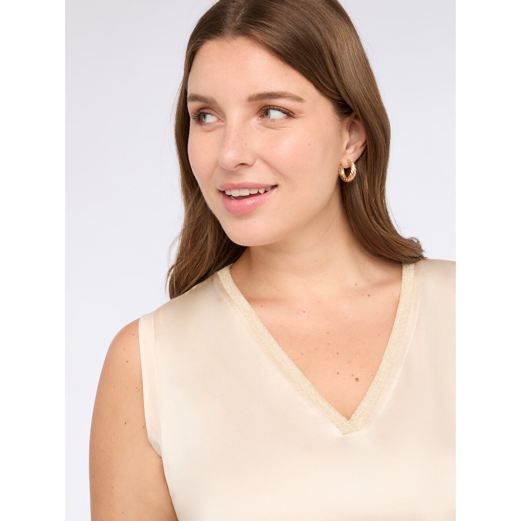 Fiorella Rubino - Top de satén con escote en V - Oro