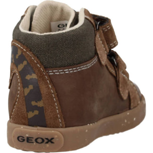 Zapatillas Niño de la marca GEOX  modelo B KILWI BOY MARRON