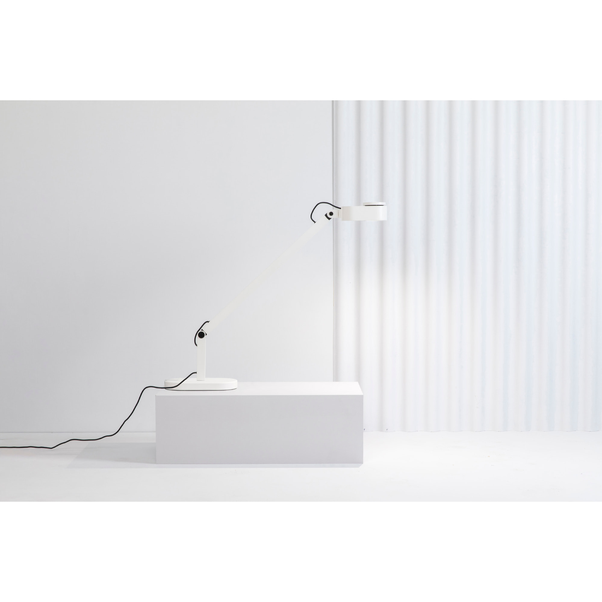 INVITING Lampe de table blanche