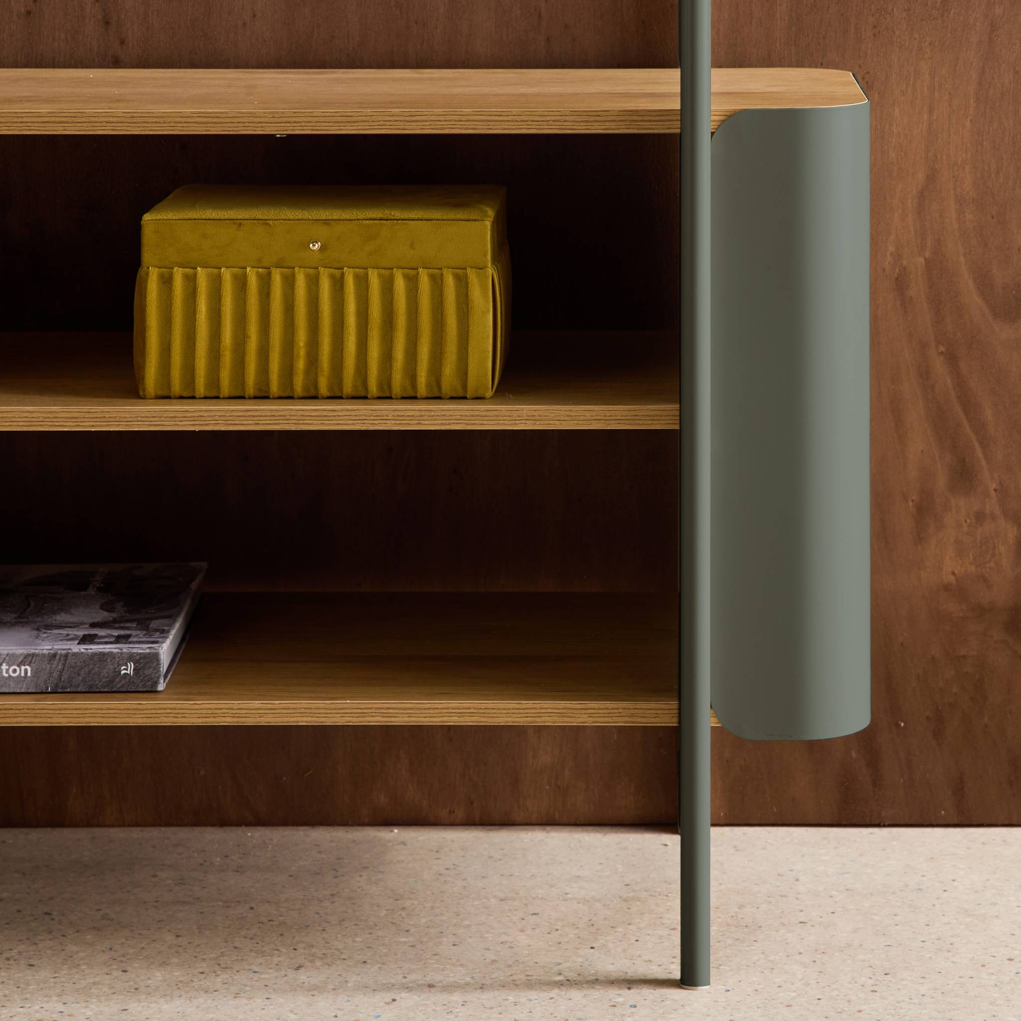 Etagère bibliothèque métal courbé et décor bois 6 niveaux MOLTO