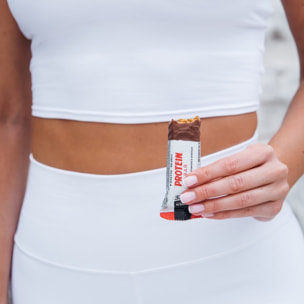 STC NUTRITION - Protein Bar - Barre protéinée enrichie en vitamines & minéraux - Maintien de la masse musculaire - 14g de protéines par barre - Etui de 5 barres