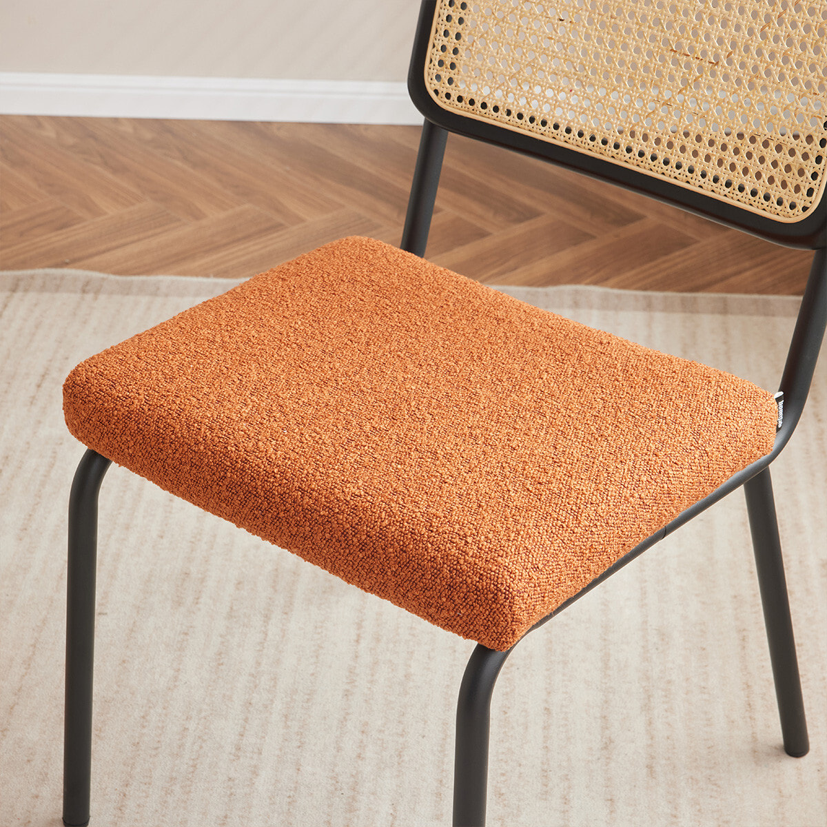 Lot de 2 chaises noires, cannage et tissu bouclé - PAULA