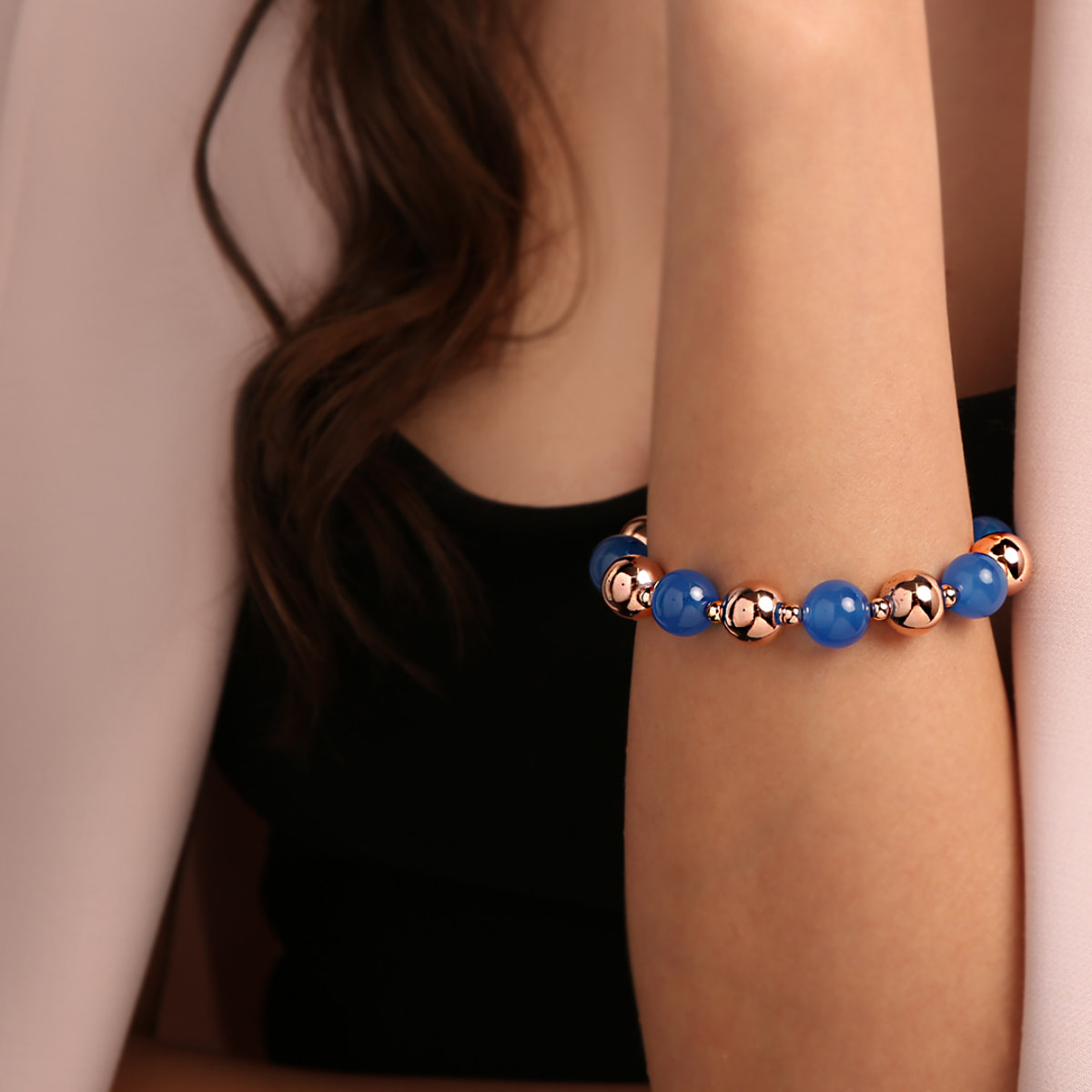 Bracciale con Bead Lucide e Pietra Naturale Calcedonio Blu Sfaccettato