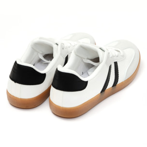 Sneakers in simil pelle scamosciata