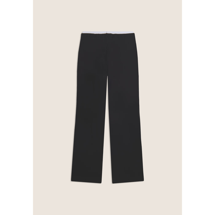 Pantaloni vita alta con fondo leggermente a zampa