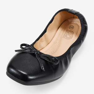 Bailarinas planas negras con lazo