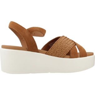Sandalias Mujer de la marca GEOX  modelo D XAND 2.2S MARRON