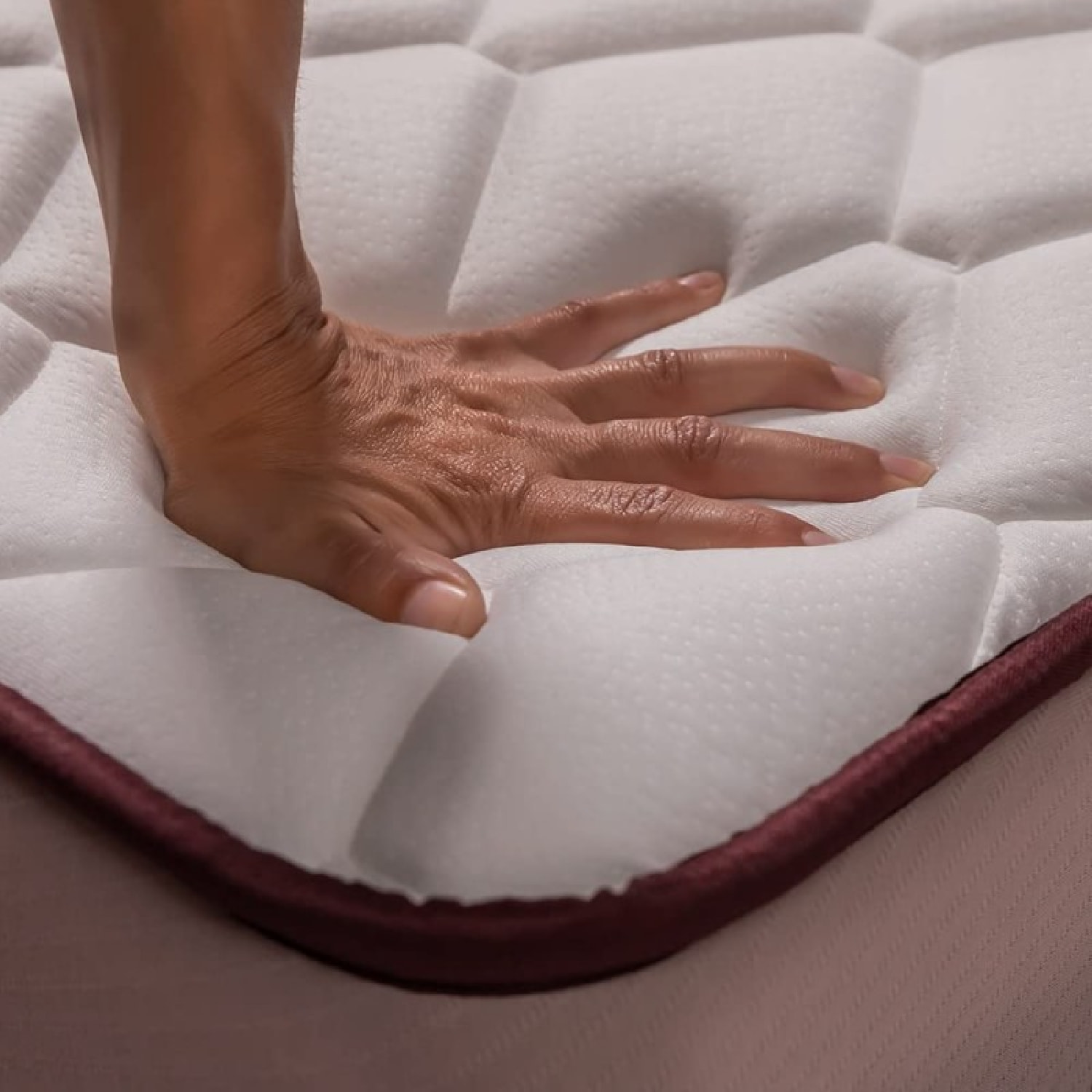 Cecotec Matelas Flow PureVital 1900 200x200 Multi-couche, hauteur de 21 cm, haut